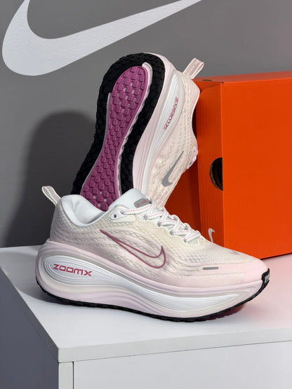 Nike Vomero Plus