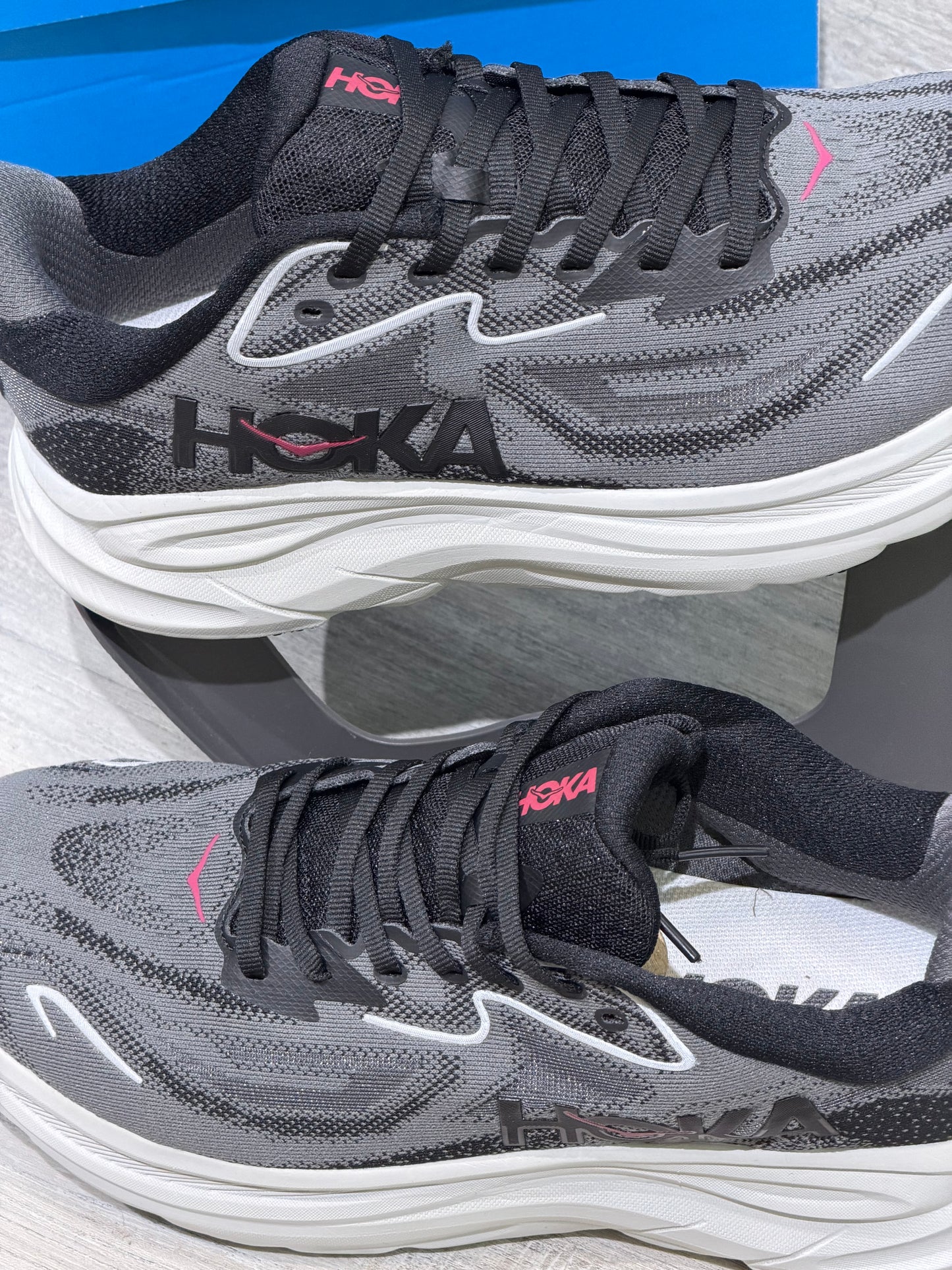 Hoka Clifton 10