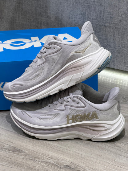 Hoka Clifton 10