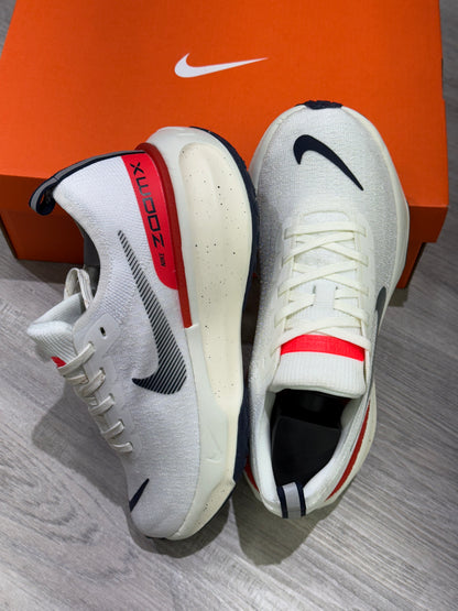 NIKE INVINCIBLE RUN 3