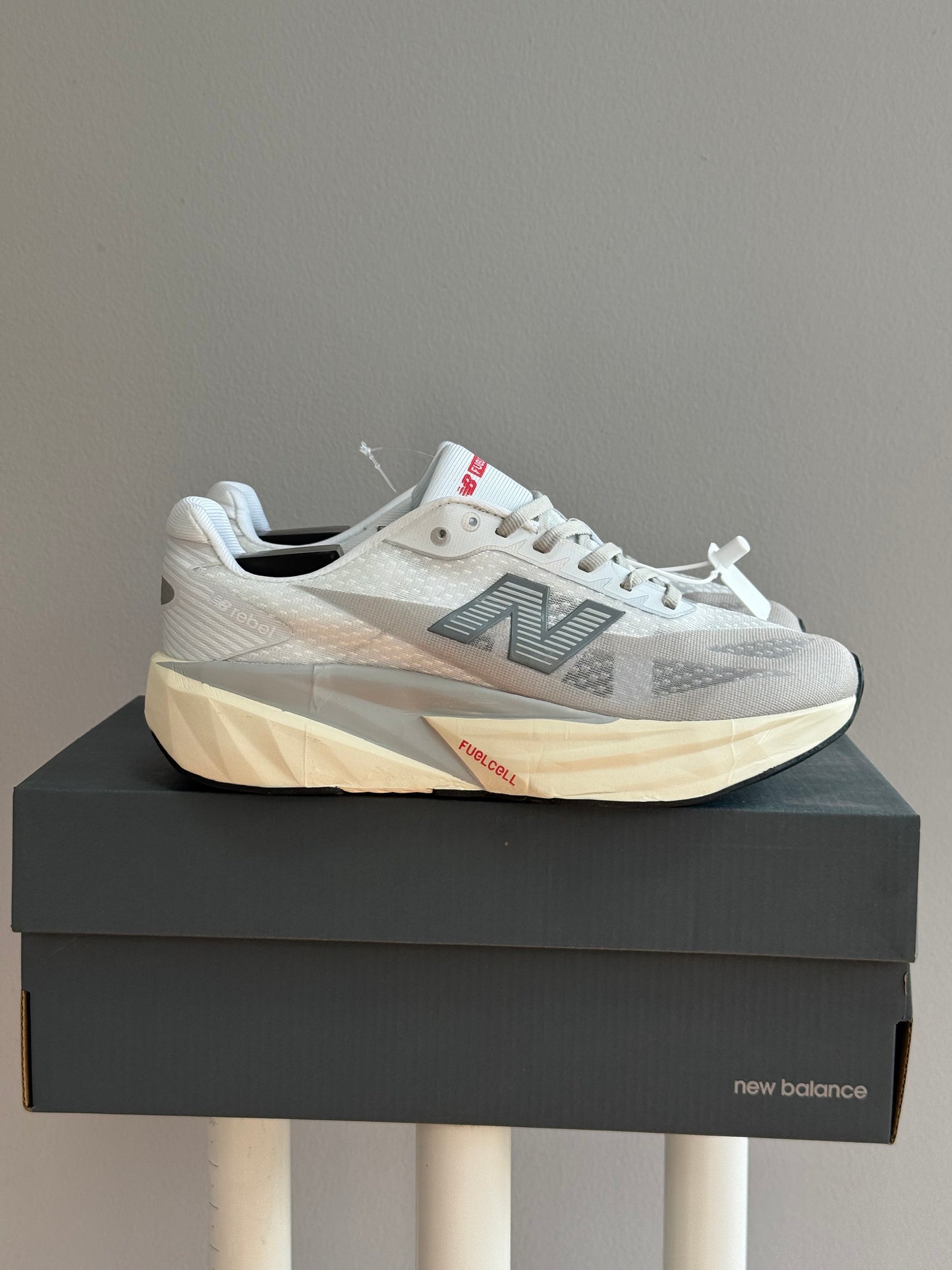 New Balance REBEL V5