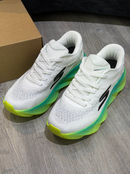 Skechers Aero burst