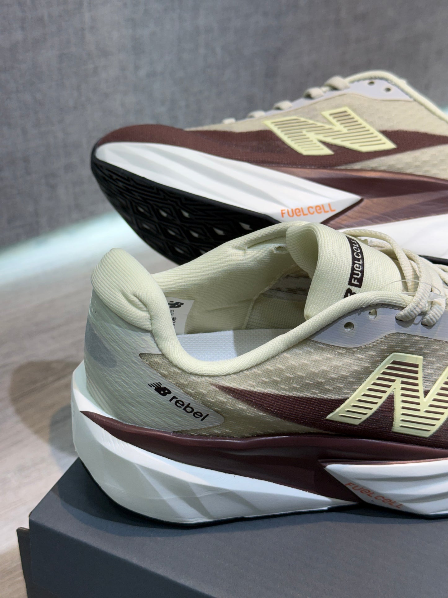 New balance Rebel V5