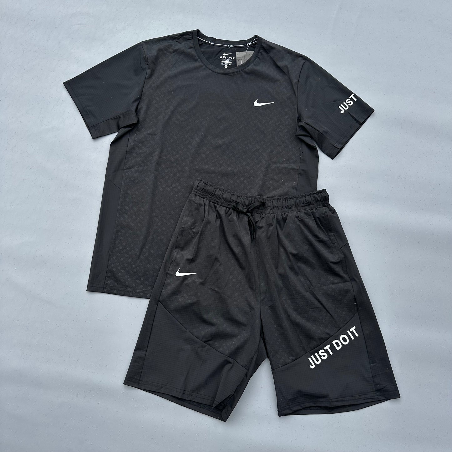 Set Nike negro (JUST DO IR)