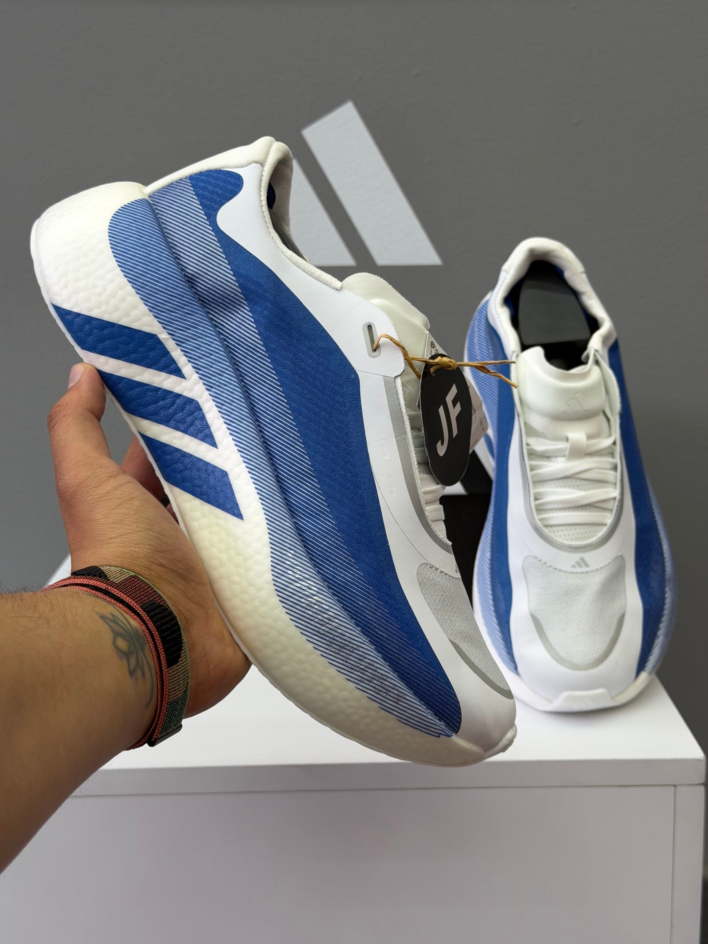 Hyperboost