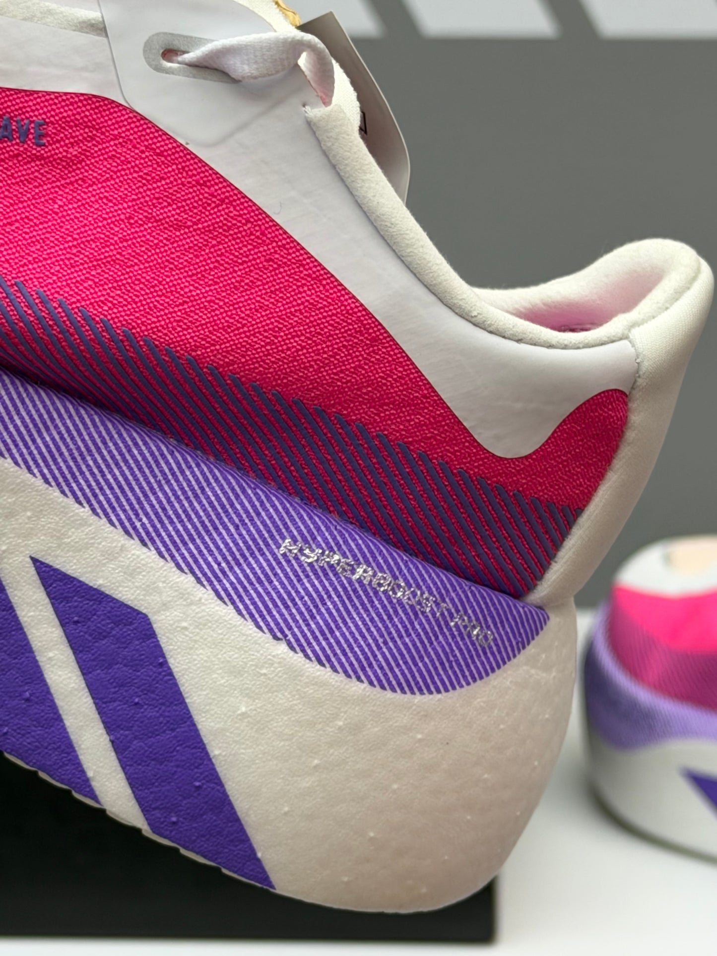 ADIDAS HYPERBOOST