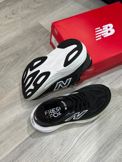 New Balance MORE V6