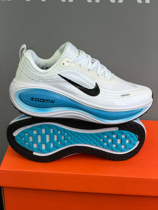 Nike Vomero Plus