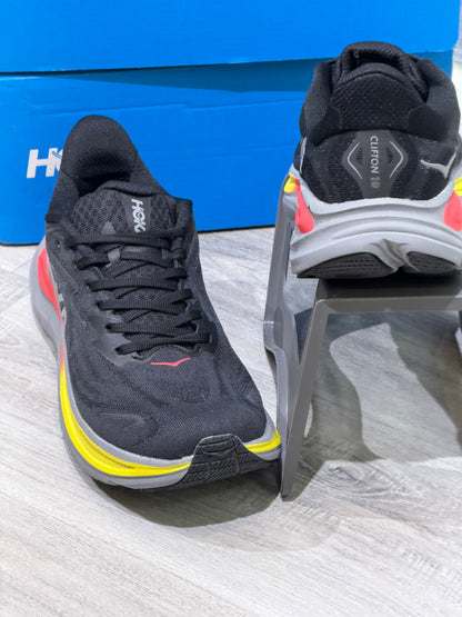 Hoka Clifton 10