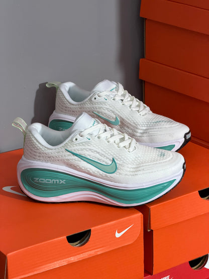 Nike Vomero plus