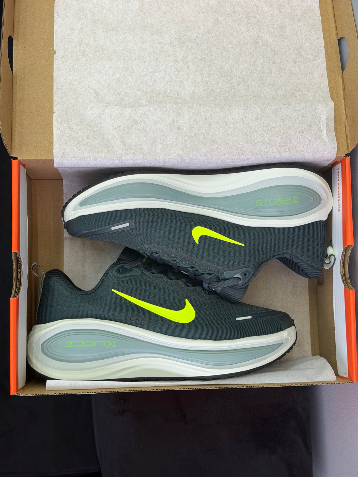 Nike Vomero Plus