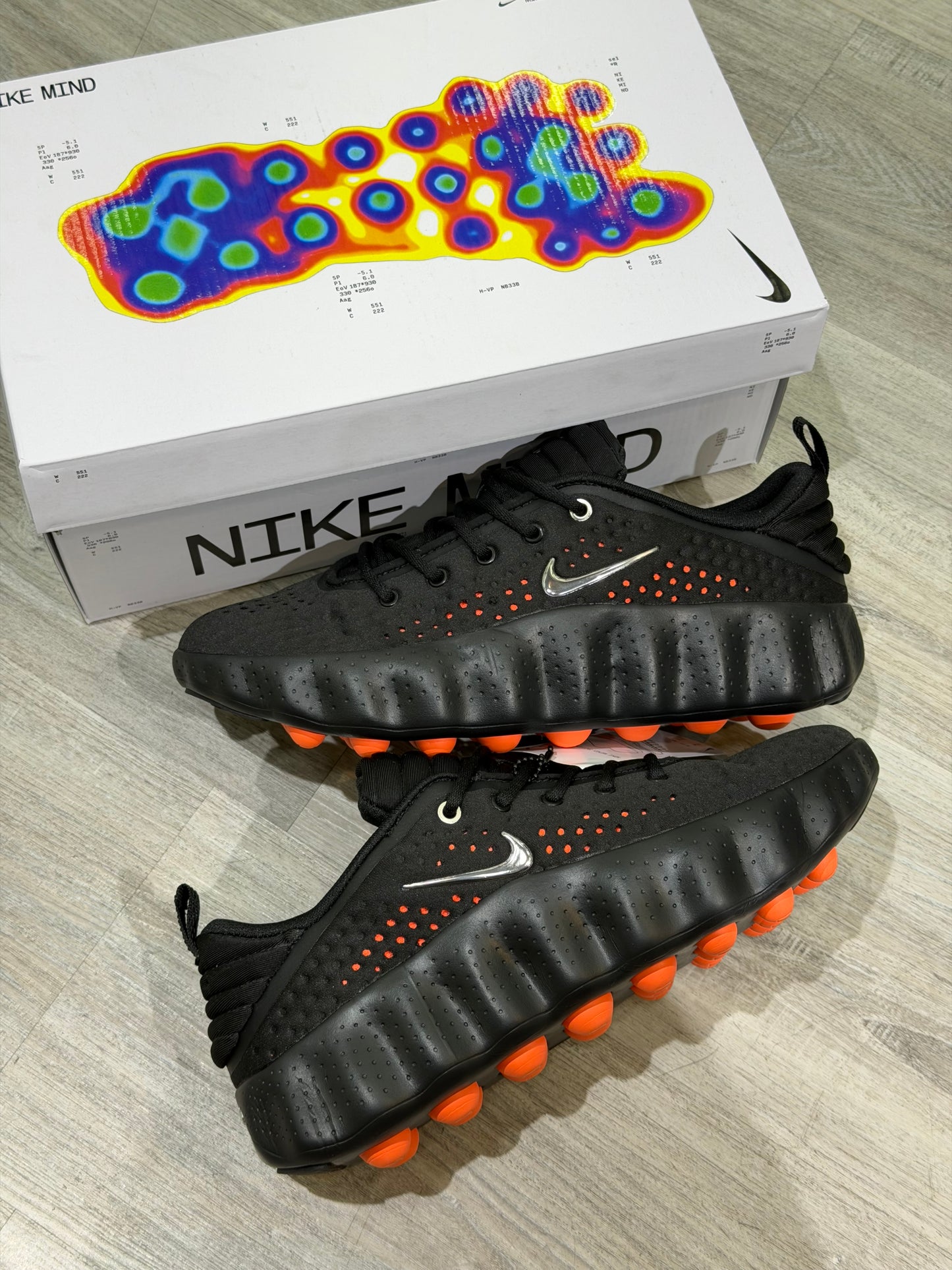 Nike Mind 002
