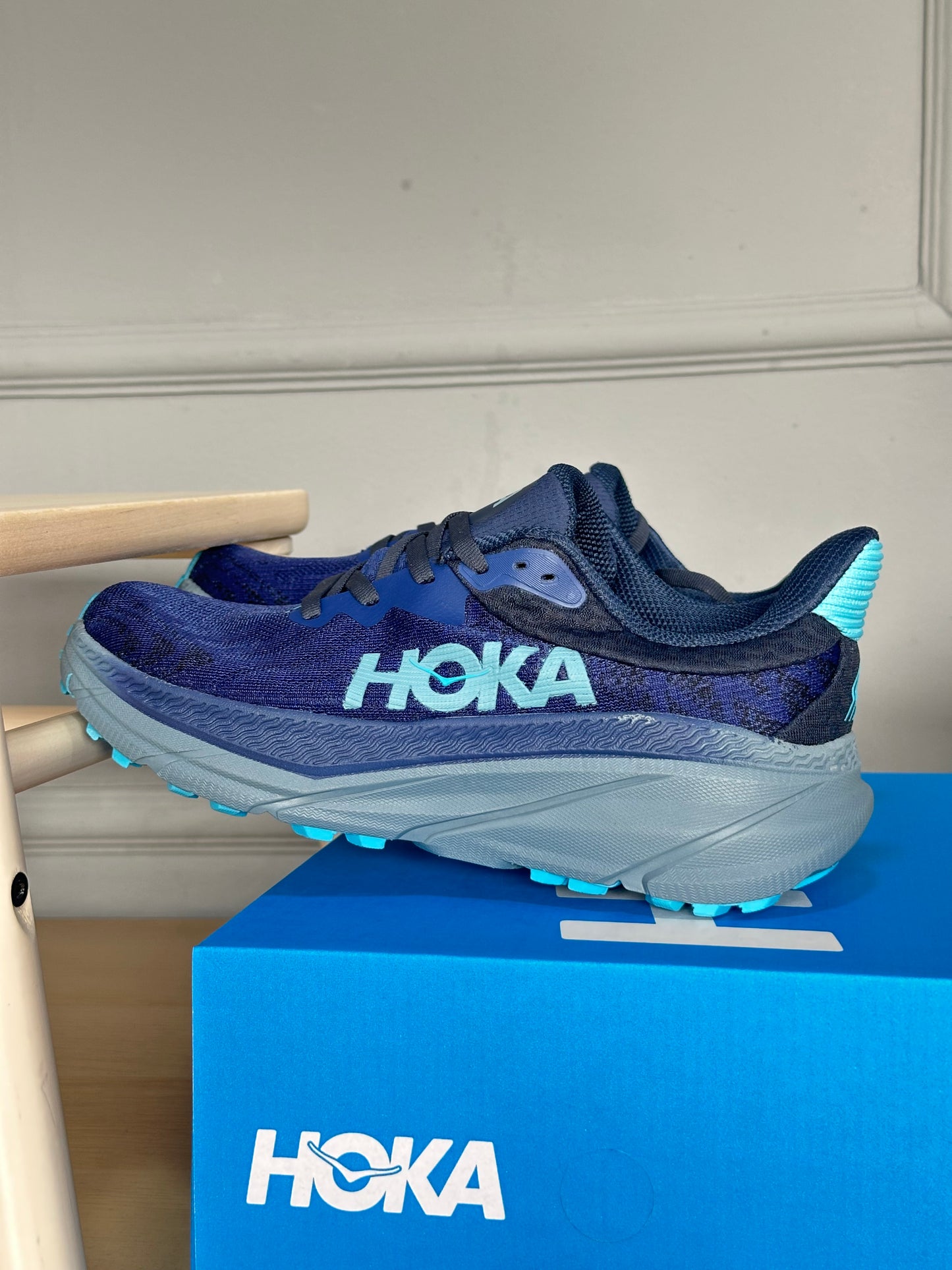 HOKA ATR7