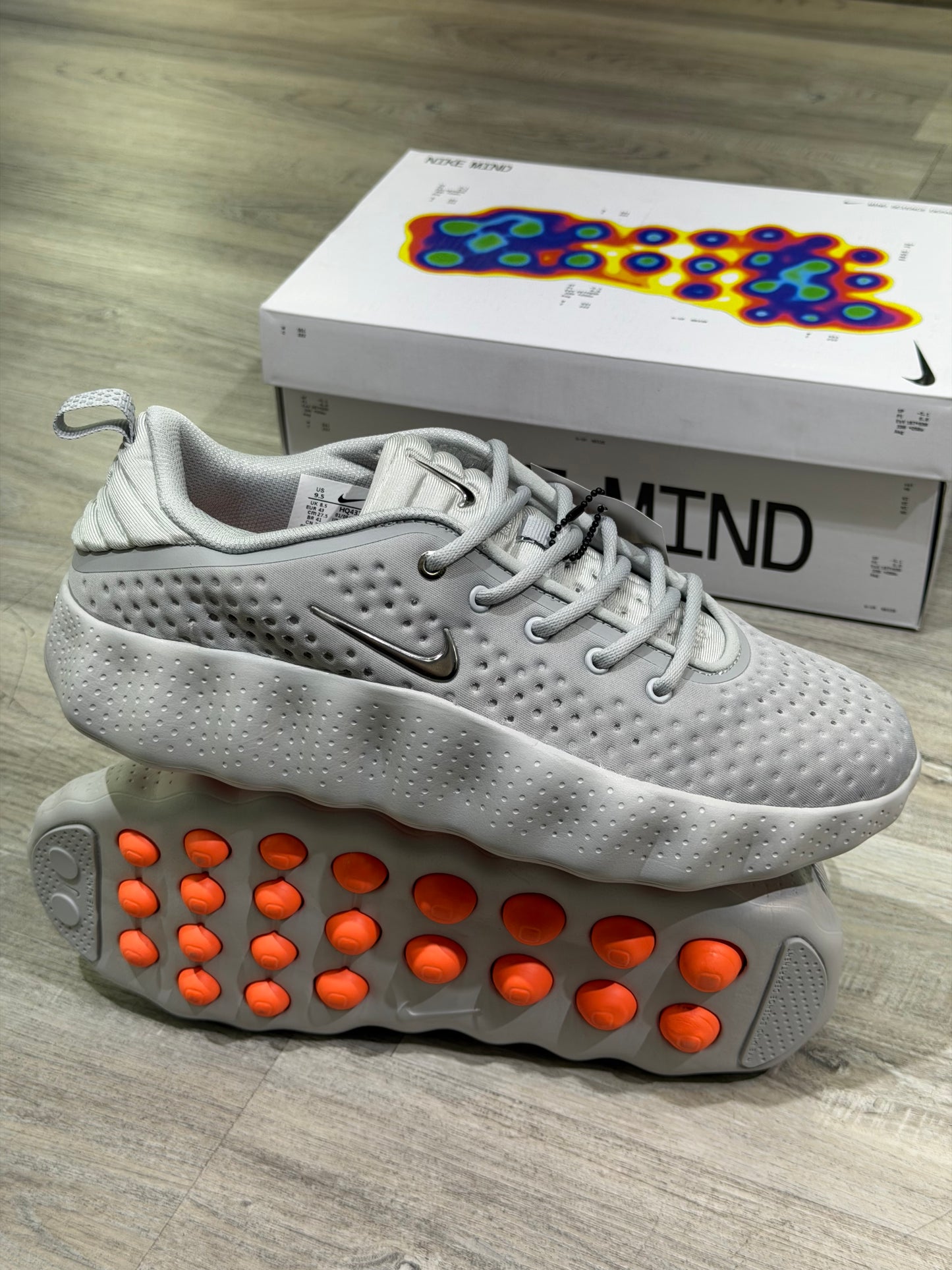 Nike Mind 002