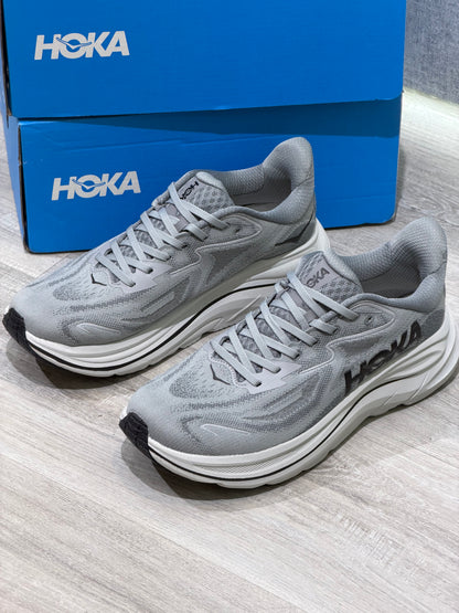 Hoka Clifton 10