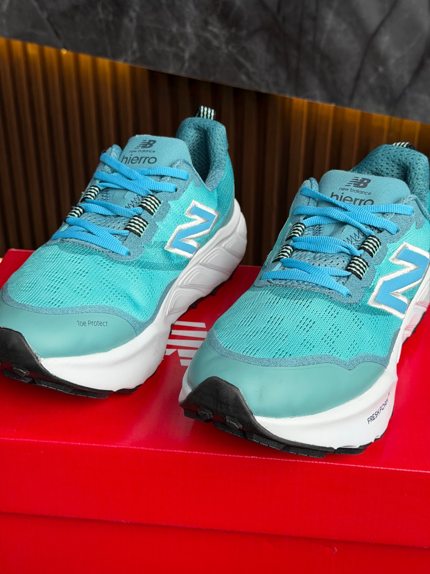 New balance Hierro