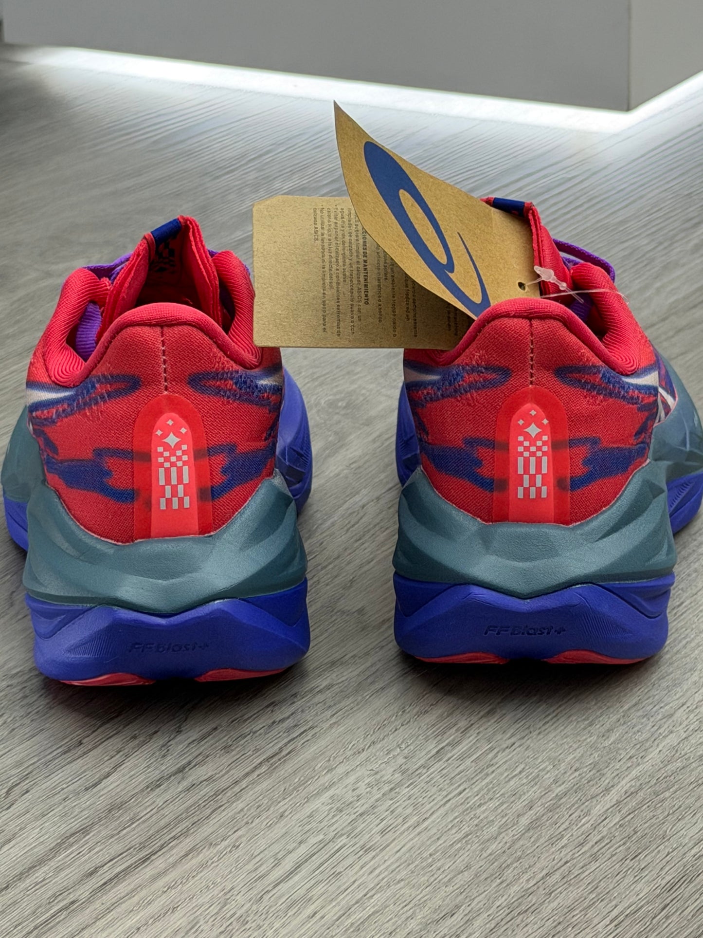 Asícs superblast 3