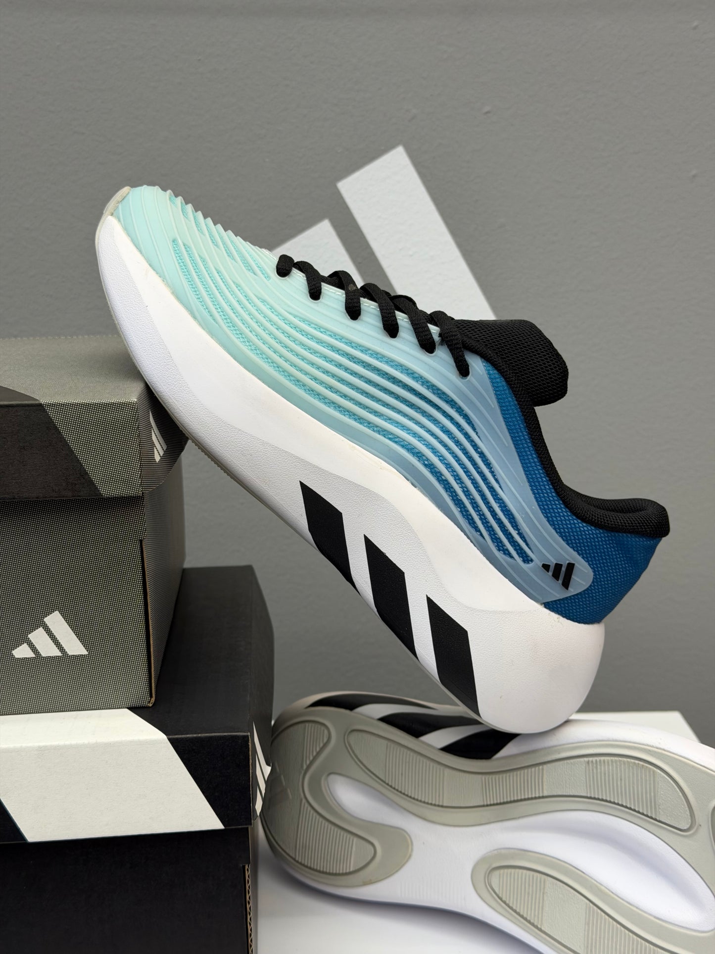 Hyperboost
