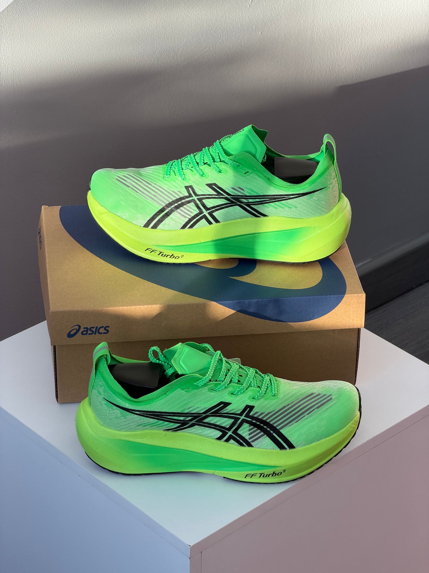 Asics megablast