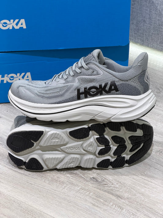 Hoka Clifton 10