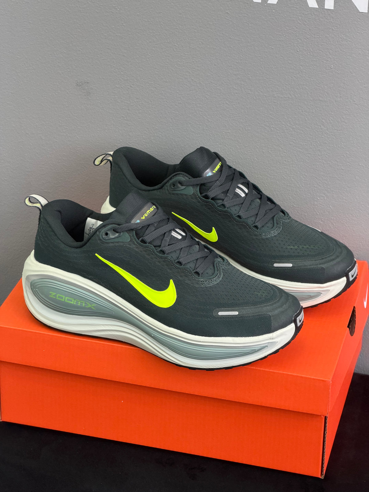 Nike Vomero Plus
