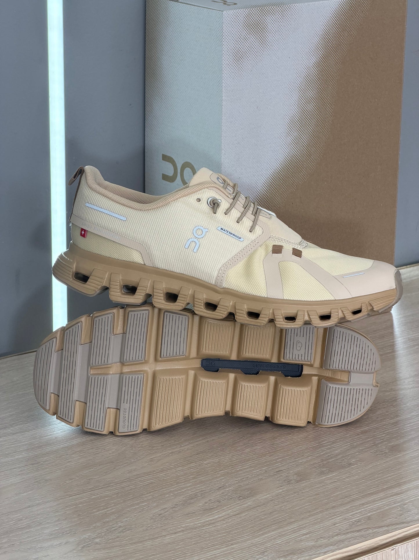 ON CLOUD 5 WATERPROOF
