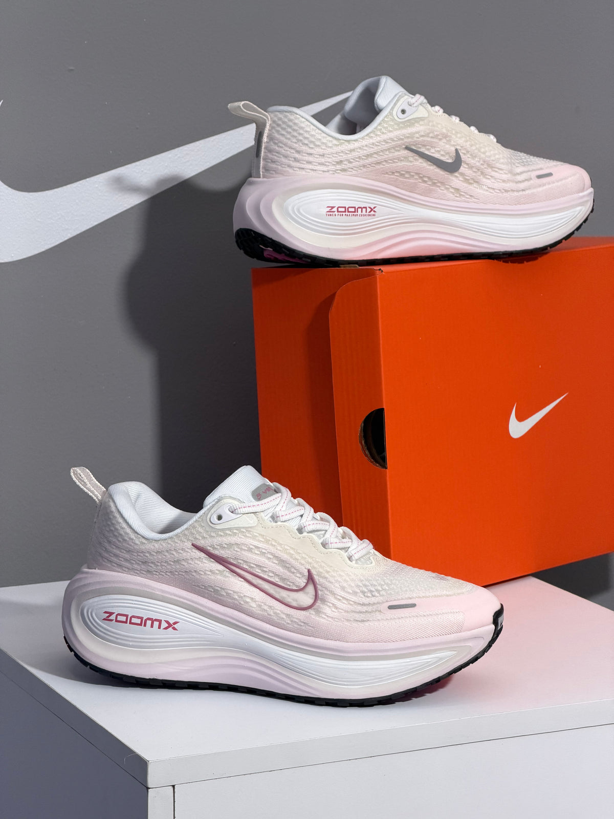 Nike Vomero Plus