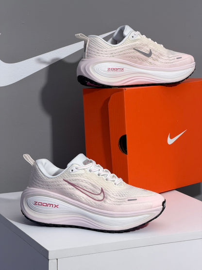 Nike Vomero Plus