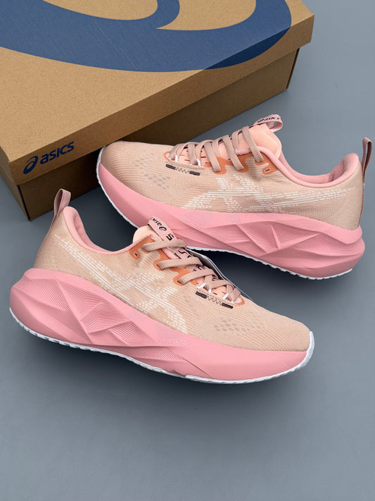 Asics Novablast 5