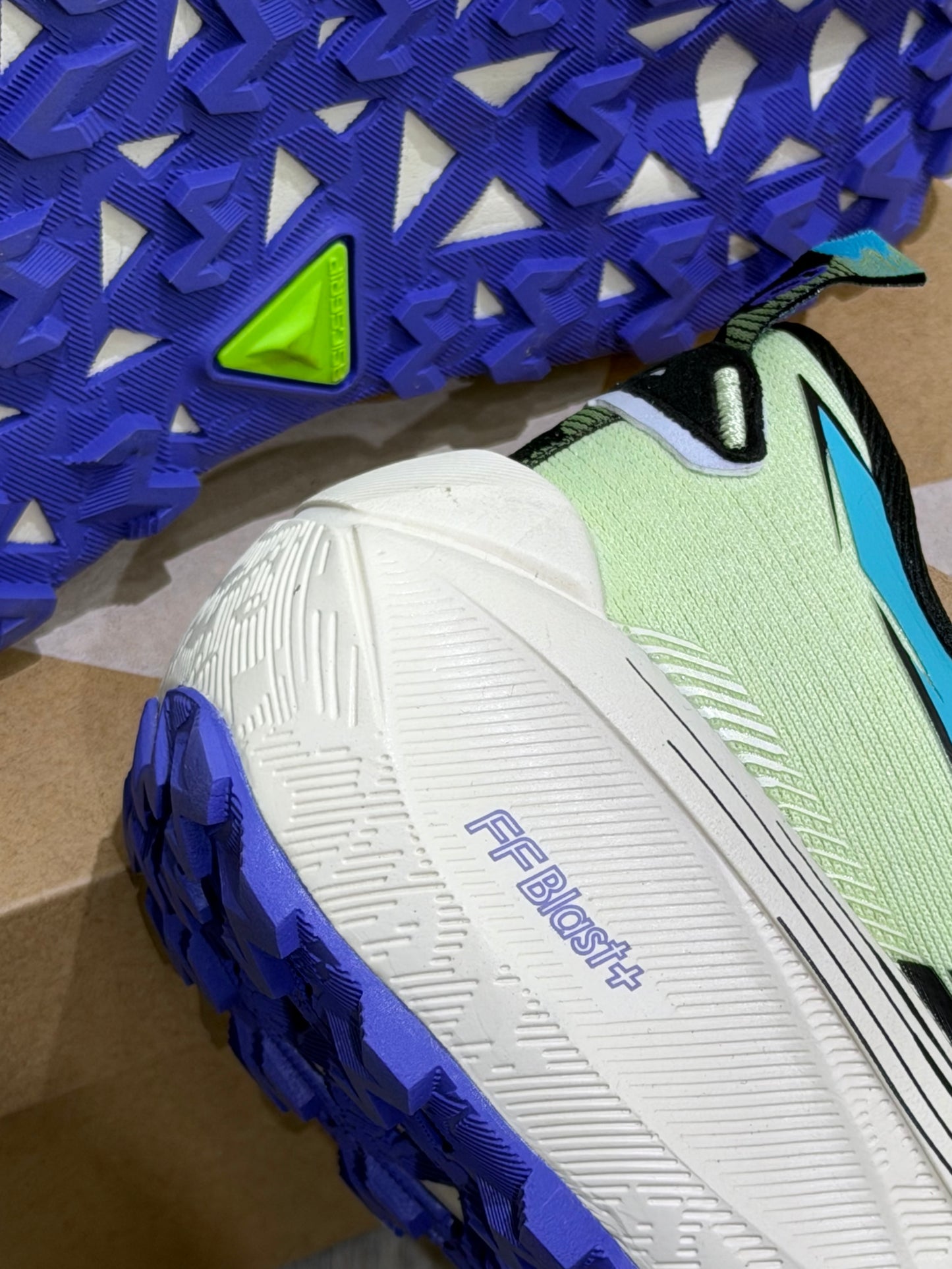 Asics Trabuco max 4