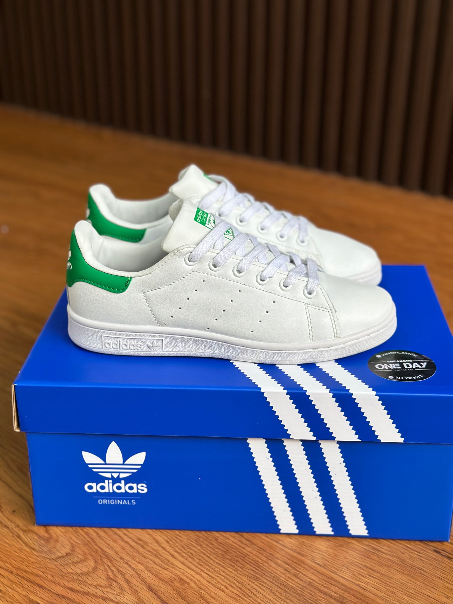 STAN SMITH