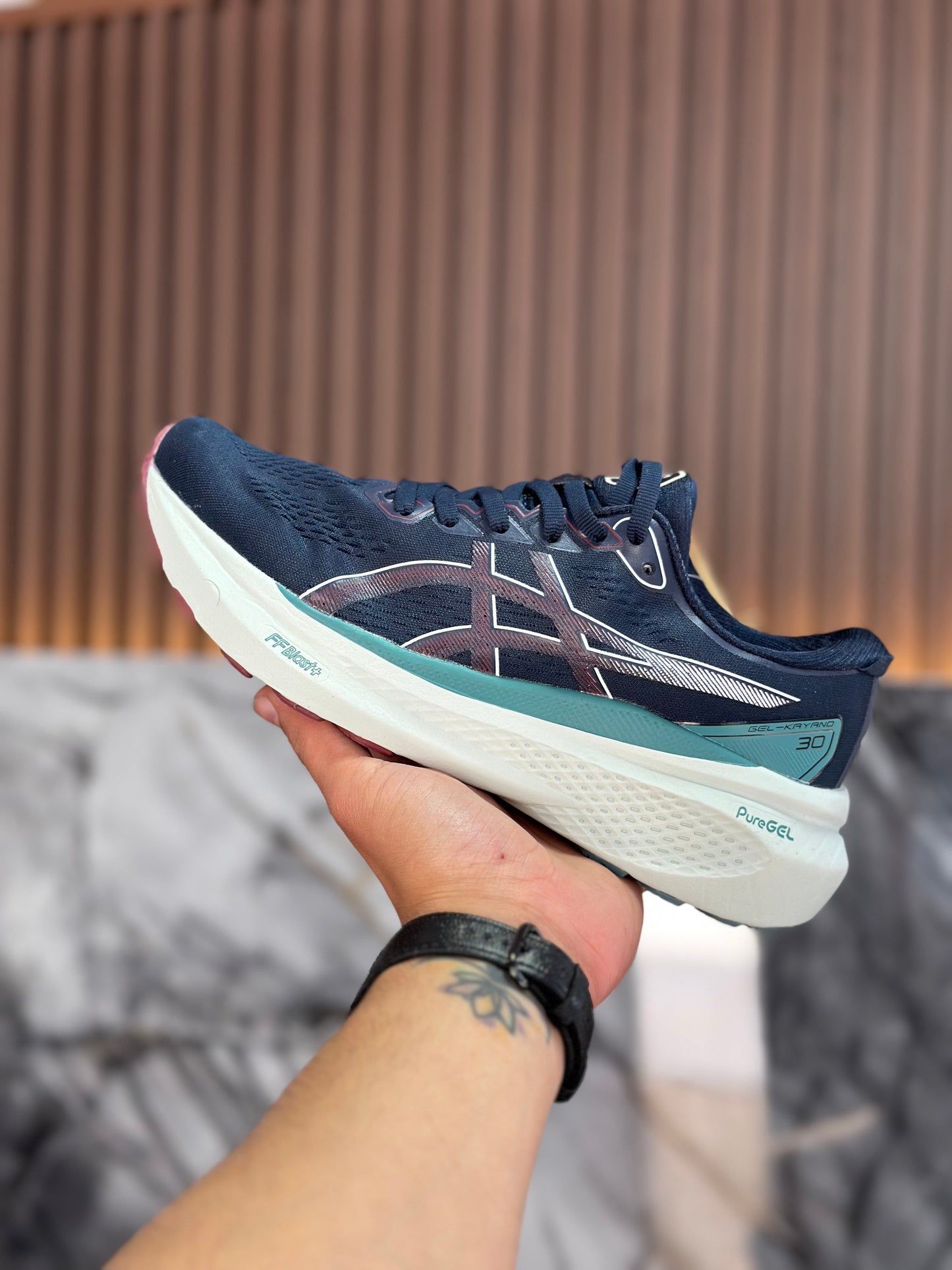 ASICS KAYANO 30