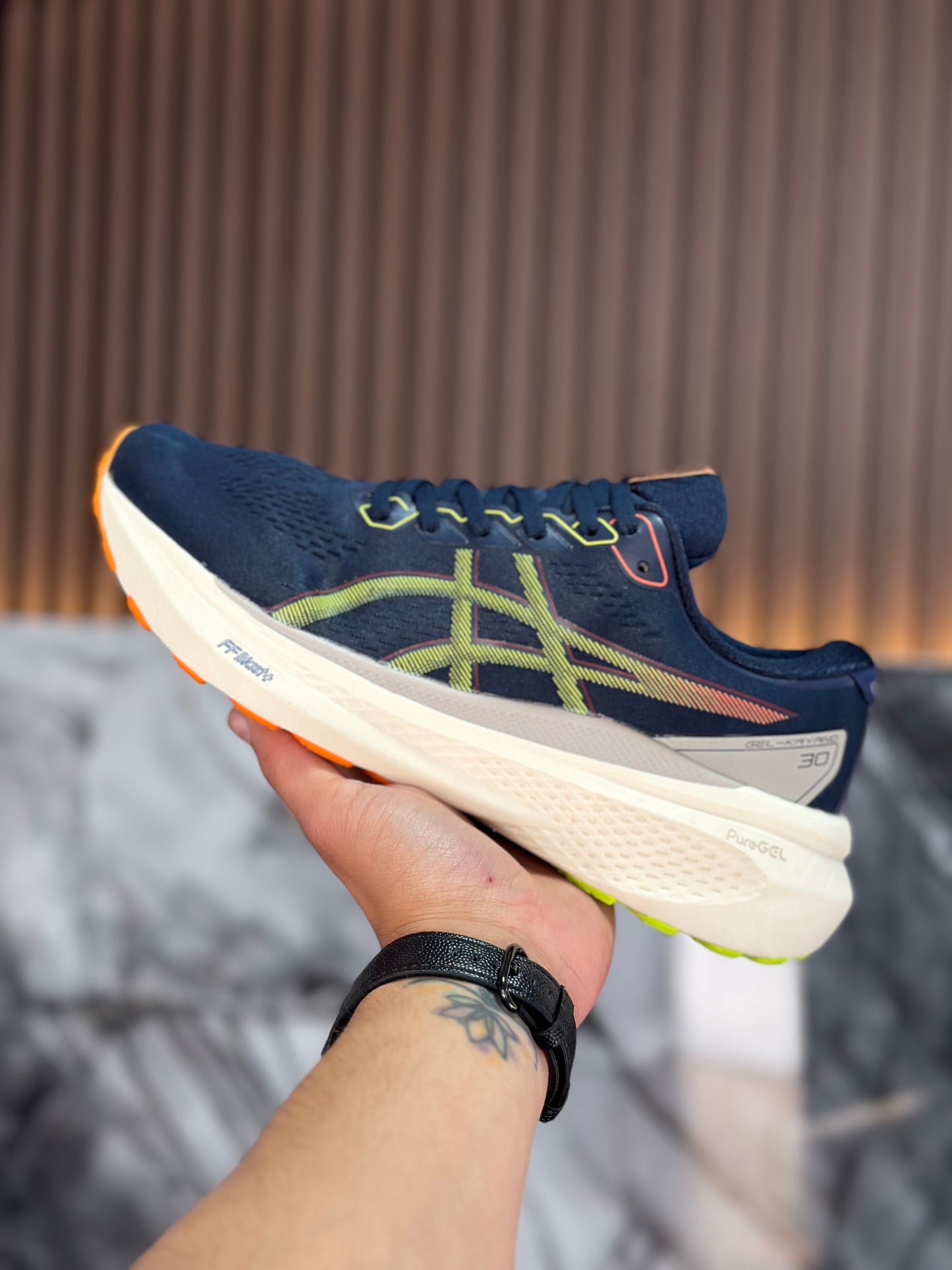 ASICS KAYANO 30